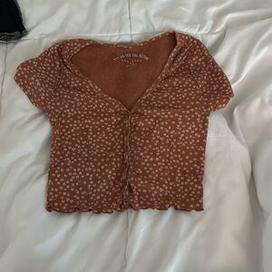 Aeropostale shrunken tee